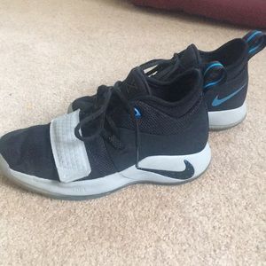 Nike Paul George’s size 4.5 youth